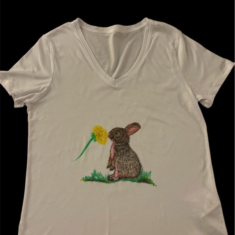 V-Neck T-Shirt With Cute Rabbit